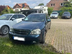 Blau Gebraucht 2008 Chevrolet Nubira Kombi | 650 €