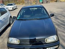 Schwarz Gebraucht 1997 VW Golf III Family Kombi | 1.590 € (Guter Preis)