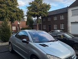 Grau Gebraucht 2002 Peugeot 206 CC Cabrio | 1.100 € (Guter Preis)