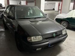 Schwarz Gebraucht 1997 Skoda Felicia Kleinwagen | 600 €