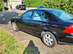 Schwarz Gebraucht 2004 Ford Mondeo Ghia Limousine | 1.500 € (Superpreis)