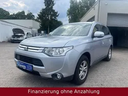 Silber Gebraucht 2015 Mitsubishi Outlander Invite SUV | 10.900 € (Fairer Preis)