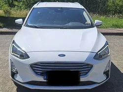 Weiß Gebraucht 2019 Ford Focus Titanium Kombi | 11.900 € (Fairer Preis)