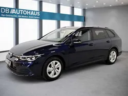 Blau Gebraucht 2023 VW Golf VIII Life Kombi | 22.860 € (Guter Preis)