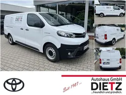 Icy white Gebraucht 2023 Toyota Proace Comfort Van | 30.711 € (Guter Preis)