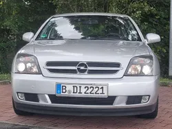 Silber Gebraucht 2004 Opel Vectra Comfort Limousine | 1.900 € (Fairer Preis)