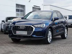 Navarrablau metallic Gebraucht 2024 Audi Q3 Comfort SUV | 37.900 € (Fairer Preis)