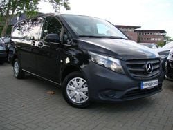Schwarz metallic Gebraucht 2018 Mercedes Vito Van / Kleinbus | 27.490 € (Teuer)