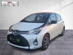 Montblancweiß perleffekt/mysticschwarz (metallic) Gebraucht 2016 Toyota Yaris Hybrid Style Kleinwagen | 13.690 € (Fairer Preis)