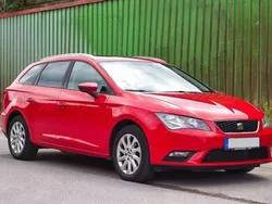 Rot Gebraucht 2014 Seat Leon ST Style Kombi | 9.999 € (Fairer Preis)