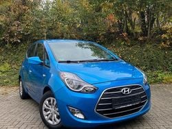 Blau Gebraucht 2018 Hyundai ix20 Van / Kleinbus | 8.850 € (Guter Preis)