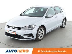 Weiß Gebraucht 2018 VW Golf VII Highline Limousine | 17.590 € (Fairer Preis)
