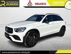 Weiß Gebraucht 2021 Mercedes GLC200 AMG line SUV | 40.990 € (Fairer Preis)