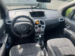 Grau Gebraucht 2009 Renault Modus Van / Kleinbus | 1.000 € (Superpreis)