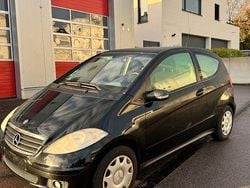 Schwarz Gebraucht 2005 Mercedes A170 Limousine | 2.990 € (Fairer Preis)