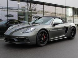 Aventuringrünmetallic (metallic) Gebraucht 2023 Porsche Boxster Cabrio | 104.400 € (Etwas zu teuer)