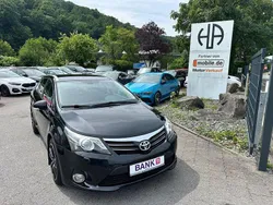 Schwarz Gebraucht 2013 Toyota Avensis Executive Kombi | 9.995 € (Teuer)