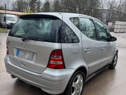 Silber Gebraucht 2002 Mercedes A160 Kleinwagen | 550 € (Guter Preis)