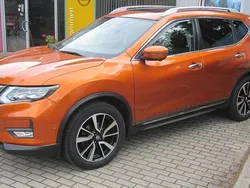 Orange Gebraucht 2017 Nissan X-Trail Tekna SUV | 15.990 € (Guter Preis)