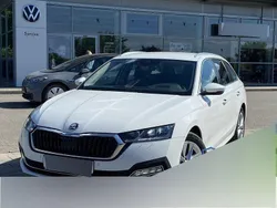 Candy weiß Gebraucht 2021 Skoda Octavia First Edition Kombi | 25.790 € (Fairer Preis)