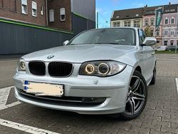 Grau Gebraucht 2010 BMW 118 Kleinwagen | 5.599 € (Fairer Preis)