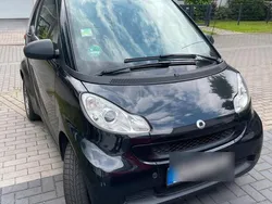 Schwarz Gebraucht 2011 Smart ForTwo Coupé Coupé | 3.900 € (Fairer Preis)
