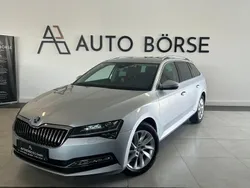 Brilliantsilber metallic Gebraucht 2020 Skoda Superb Style Kombi | 14.490 € (Teuer)