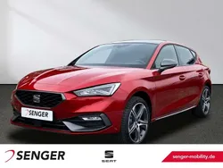 Rot Gebraucht 2024 Seat Leon FR Limousine | 30.900 € (Etwas zu teuer)