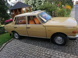 Gelb Gebraucht 1981 Wartburg 353 Limousine | 8.000 €