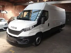 Weiß Gebraucht 2021 Iveco Daily Van / Kleinbus | 21.980 € (Etwas zu teuer)