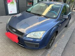 Blau Gebraucht 2005 Ford Focus Kleinwagen | 600 € (Superpreis)