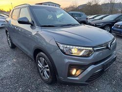 Grau Gebraucht 2019 Ssangyong (KGM) Tivoli Quartz SUV | 11.890 € (Superpreis)