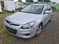 Silber Gebraucht 2010 Hyundai i30 Edition Limousine | 1.890 € (Guter Preis)