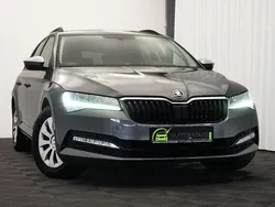 Grau Gebraucht 2022 Skoda Superb Active Kombi | 18.763 € (Fairer Preis)