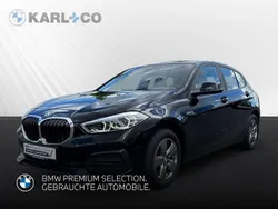 Schwarz Gebraucht 2022 BMW 118 Advantage Kleinwagen | 25.488 € (Fairer Preis)