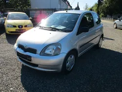 Silber Gebraucht 2002 Toyota Yaris Luna Kleinwagen | 1.850 € (Fairer Preis)