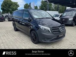 Obsidianschwarz Gebraucht 2022 Mercedes Vito Van / Kleinbus | 41.614 € (Etwas zu teuer)