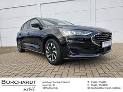 Obsidianschwarz metallic Neu 2025 Ford Focus Titanium Limousine | 33.980 € (Etwas zu teuer)