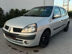 Gebraucht 2003 Renault Clio II Kleinwagen | 1.199 € (Fairer Preis)