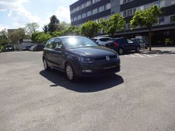 Grau Gebraucht 2015 VW Polo Trendline Limousine | 6.399 € (Fairer Preis)
