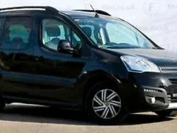 Schwarz Gebraucht 2014 Citroën Berlingo Attraction Van / Kleinbus | 12.500 €