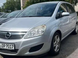 Silber Gebraucht 2009 Opel Zafira Edition Van / Kleinbus | 4.000 € (Etwas zu teuer)