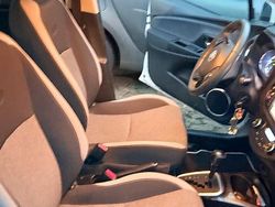 Weiß Gebraucht 2019 Toyota Yaris Hybrid Kleinwagen | 14.900 € (Fairer Preis)