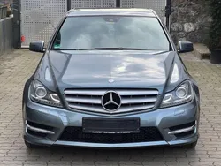 Grau Gebraucht 2011 Mercedes C250 Avantgarde Limousine | 10.000 € (Fairer Preis)