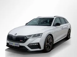 Candyweiss Gebraucht 2022 Skoda Octavia RS Kombi | 33.450 € (Fairer Preis)