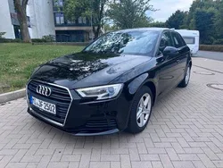 Schwarz Gebraucht 2016 Audi A3 Sportback Ambiente Limousine | 14.700 € (Etwas zu teuer)