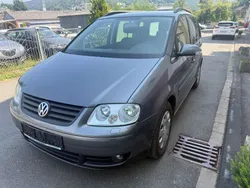 Grau Gebraucht 2005 VW Touran Conceptline Van / Kleinbus | 1.900 € (Superpreis)