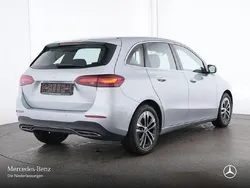 Silber Gebraucht 2024 Mercedes B200 Advanced Van / Kleinbus | 31.390 € (Fairer Preis)