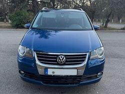 Blau Gebraucht 2010 VW Touran Highline Van / Kleinbus | 2.950 € (Guter Preis)
