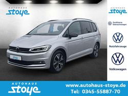 Silber Gebraucht 2024 VW Touran Highline Van / Kleinbus | 31.850 € (Guter Preis)